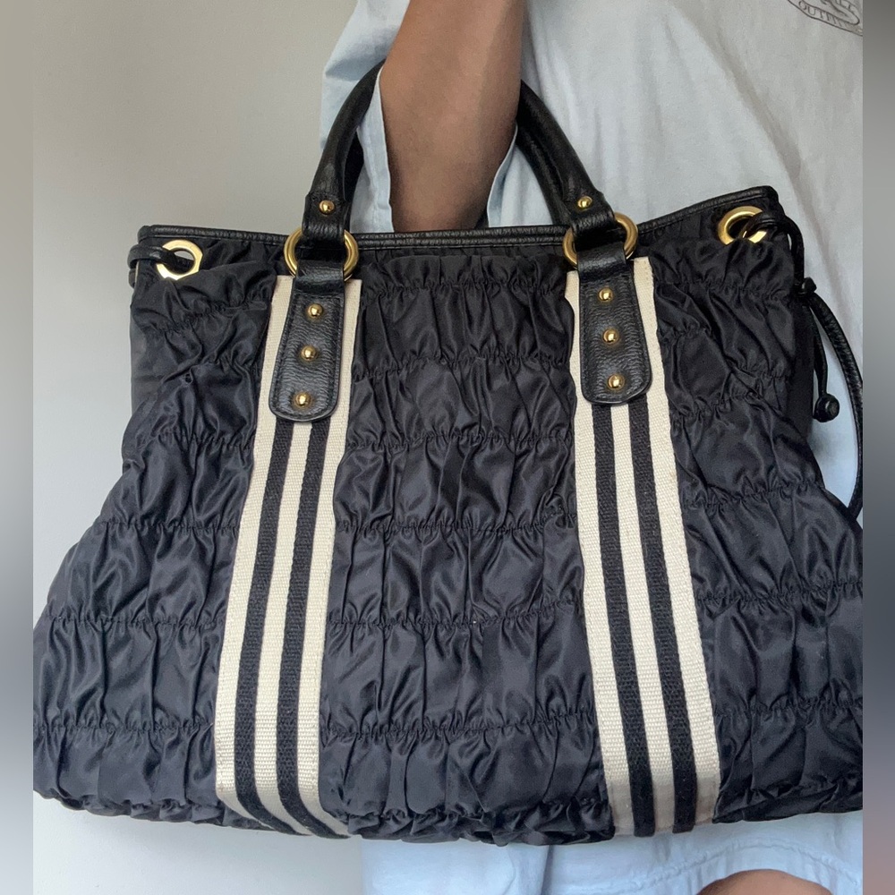 Black VIDA Carry-On